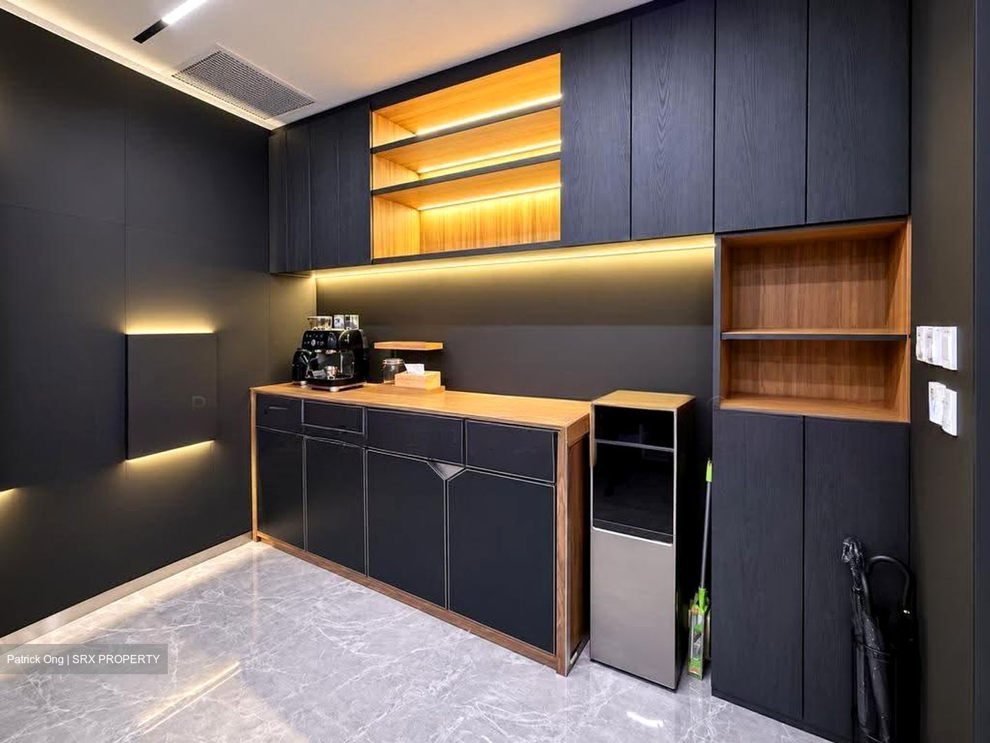 Republic Plaza (D1), Office #630136271